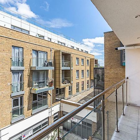 Modern Apartment Canary Wharf Londra Exterior foto