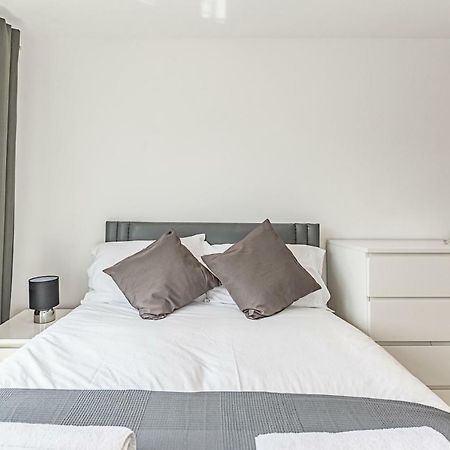 Modern Apartment Canary Wharf Londra Exterior foto