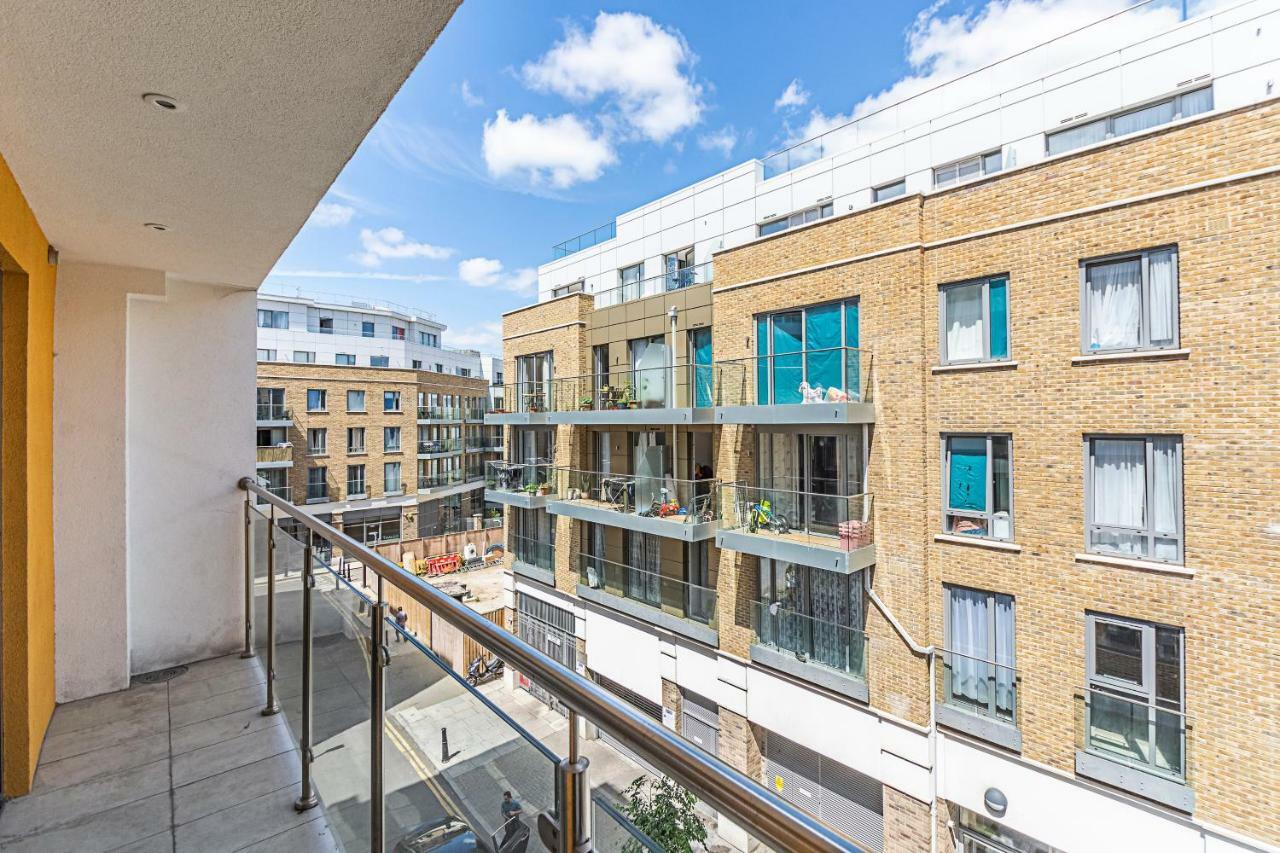 Modern Apartment Canary Wharf Londra Exterior foto