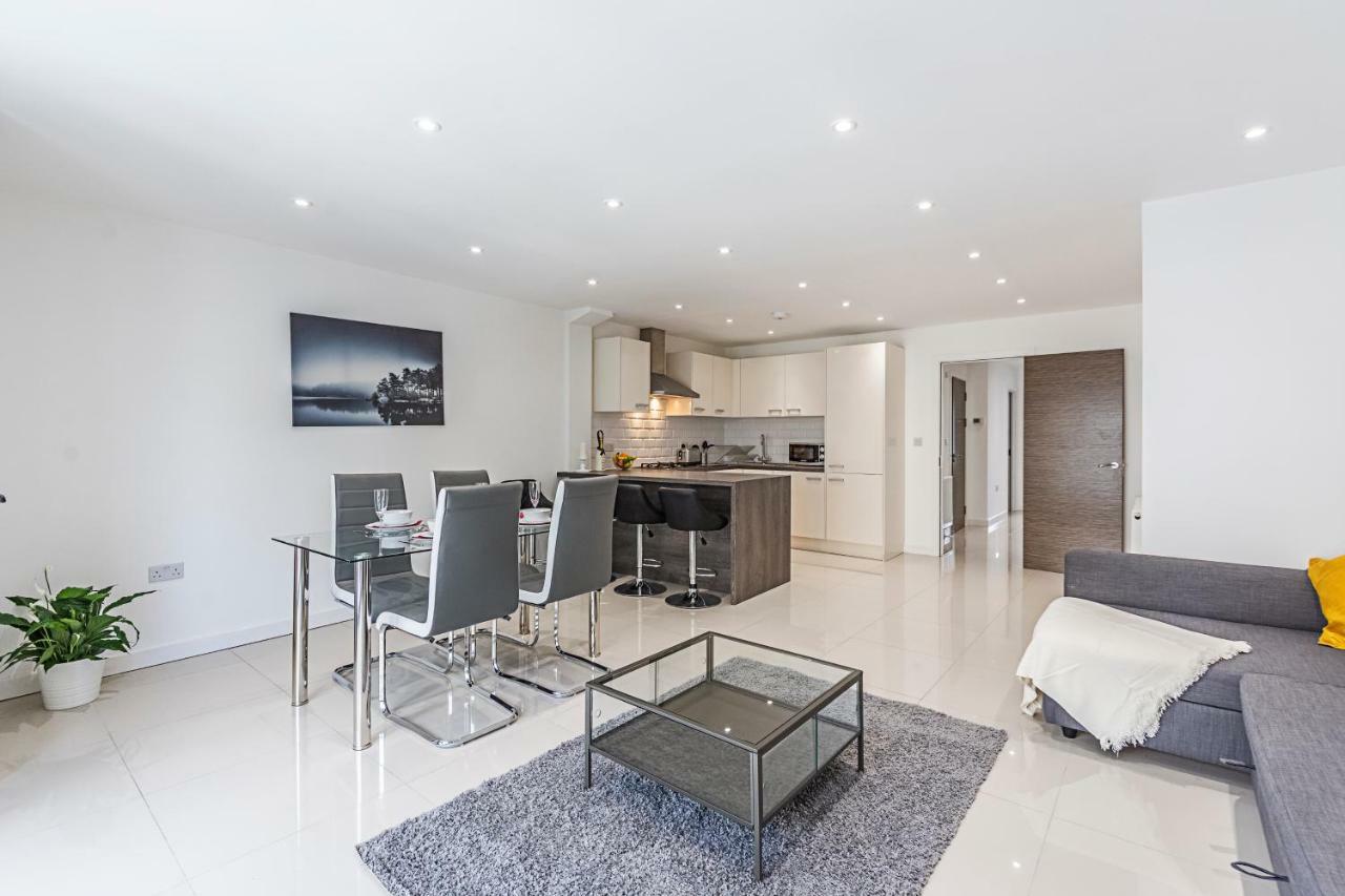Modern Apartment Canary Wharf Londra Exterior foto