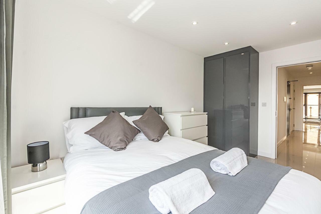 Modern Apartment Canary Wharf Londra Exterior foto