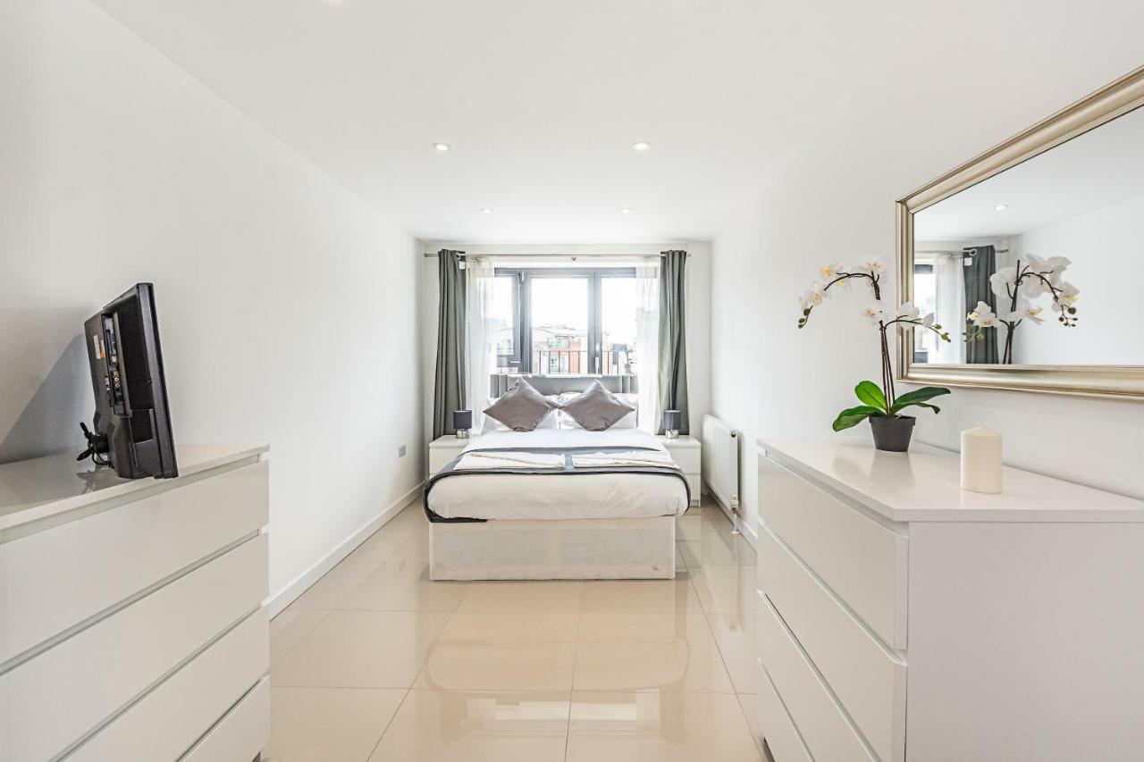 Modern Apartment Canary Wharf Londra Exterior foto