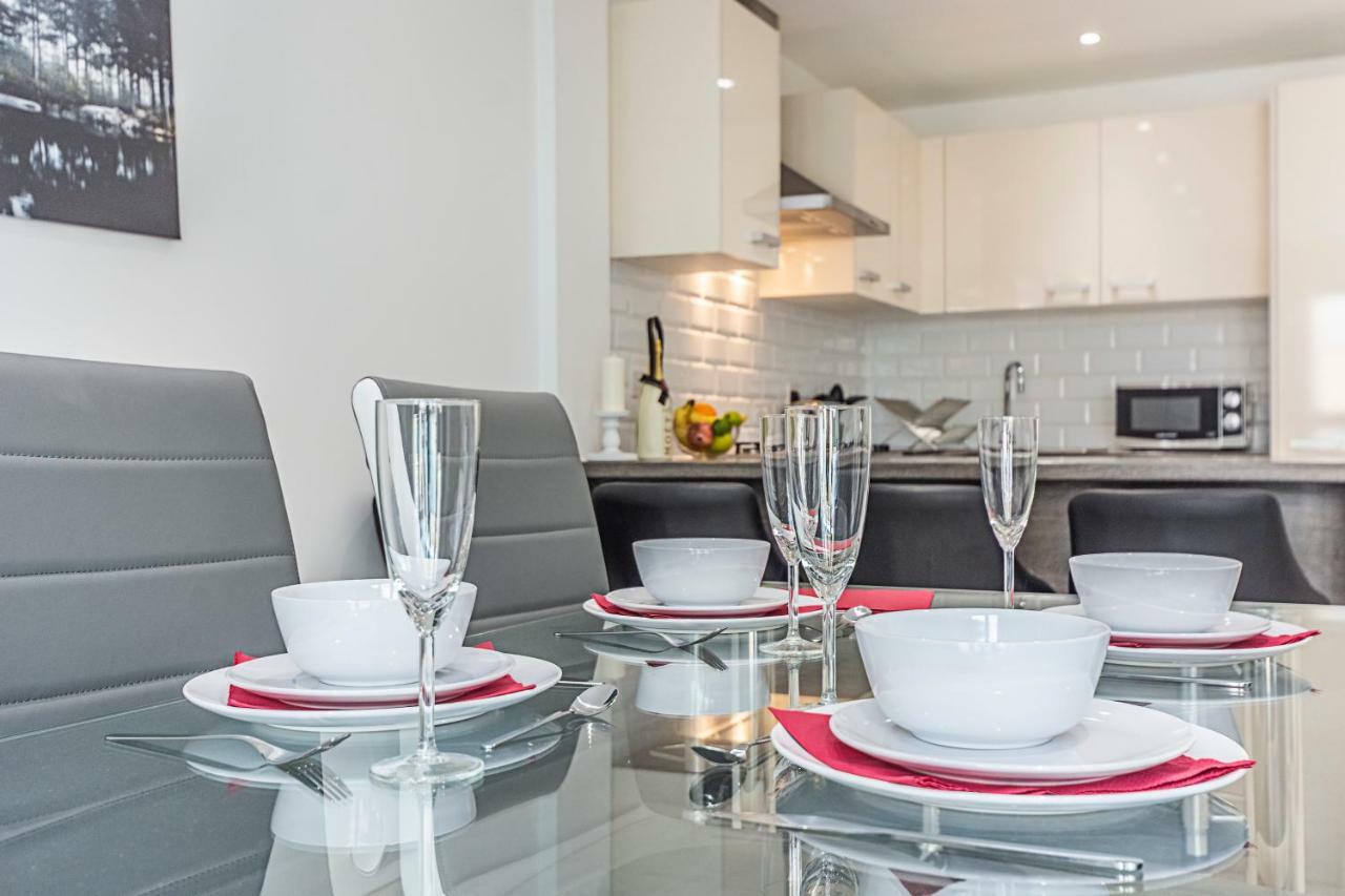 Modern Apartment Canary Wharf Londra Exterior foto